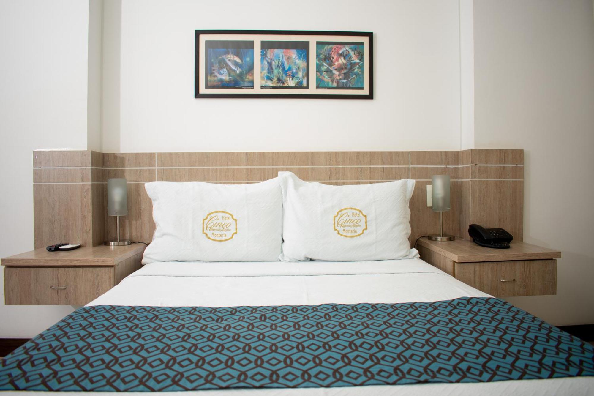 Hotel Cinco Монтерия Экстерьер фото