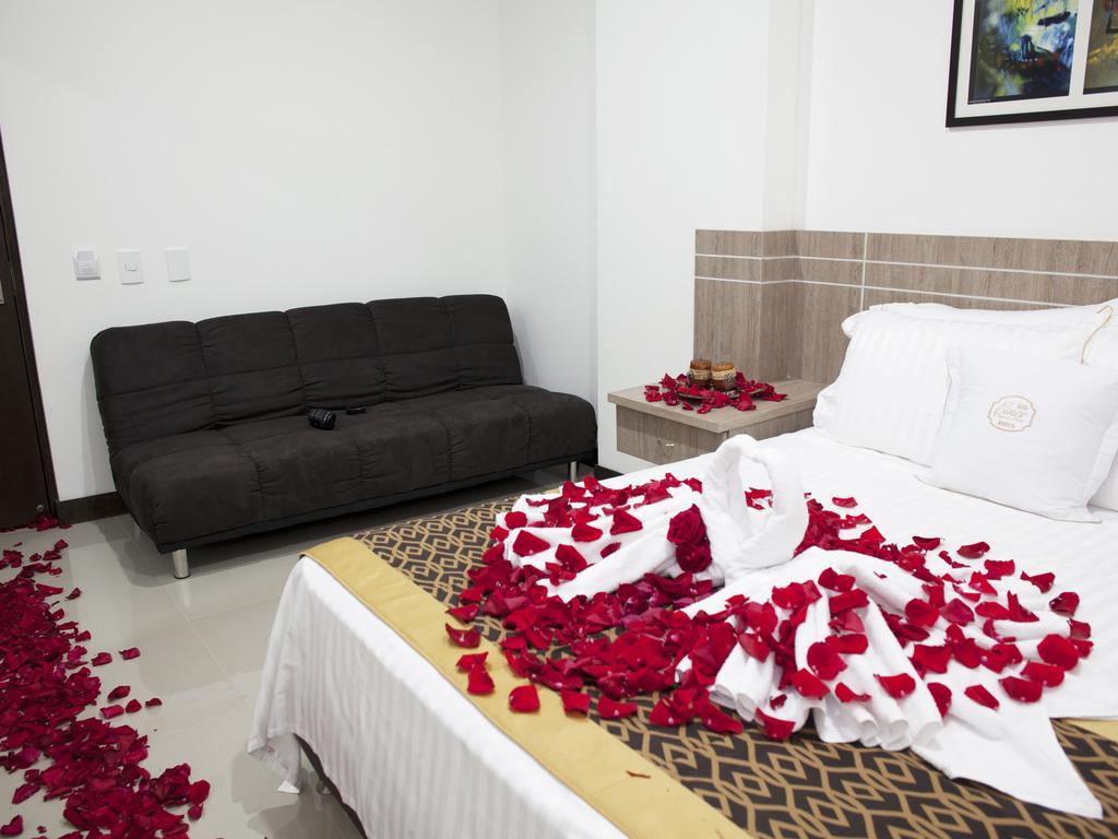 Hotel Cinco Монтерия Экстерьер фото