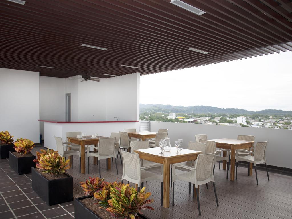 Hotel Cinco Монтерия Экстерьер фото