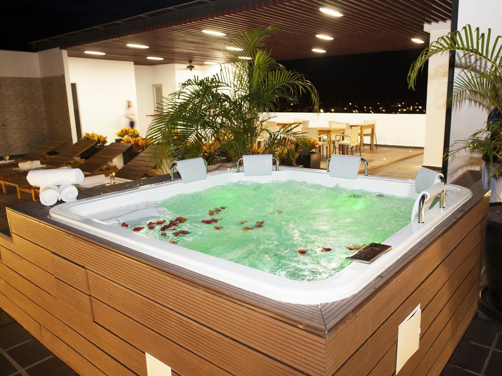 Hotel Cinco Монтерия Экстерьер фото