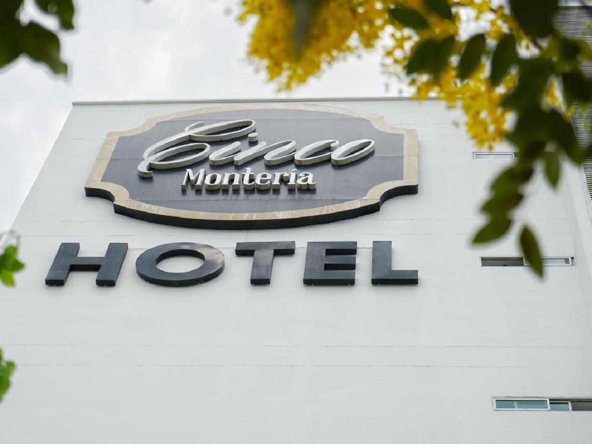 Hotel Cinco Монтерия Экстерьер фото