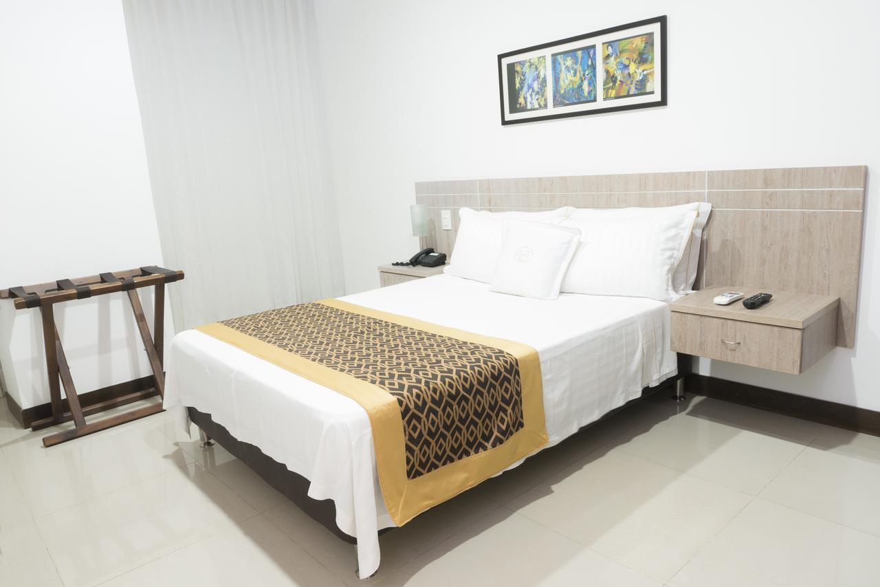Hotel Cinco Монтерия Экстерьер фото